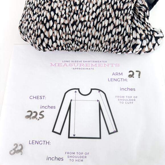 Catherine's Womens Blouse Top Size 3X Pleated Embellished Career Flowy Black - Picture 7 of 7